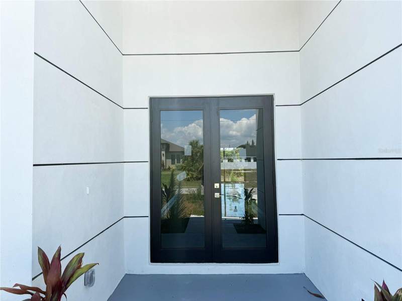 4 bedroom Single Family Residence at 2725 Embers Parkway, Cape Coral, Cape Coral — photo 3
