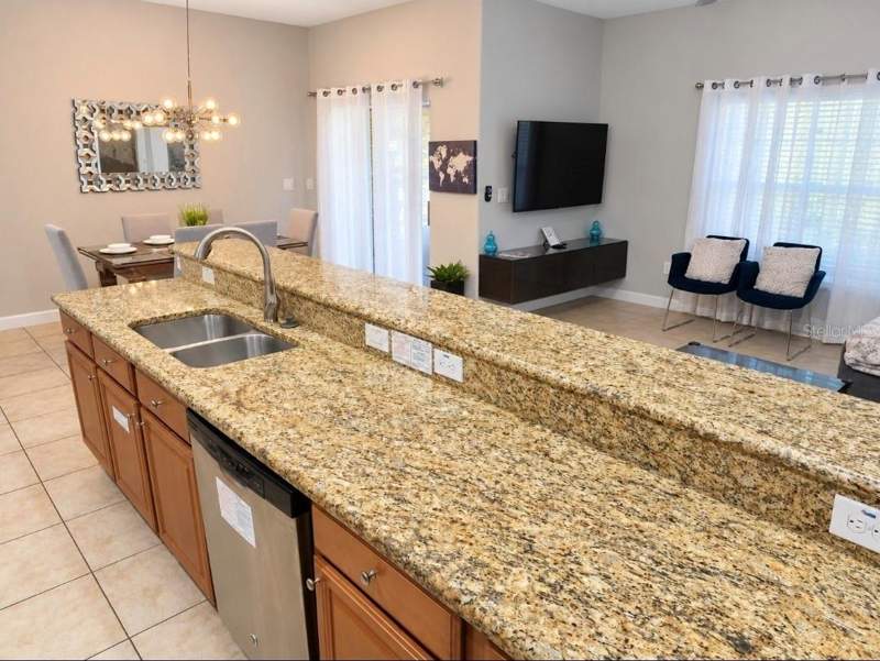 4 bedroom Townhouse at 8961 Bismarck Palm Rd, Paradise Palms Resort Ph 3B, Kissimmee — photo 2