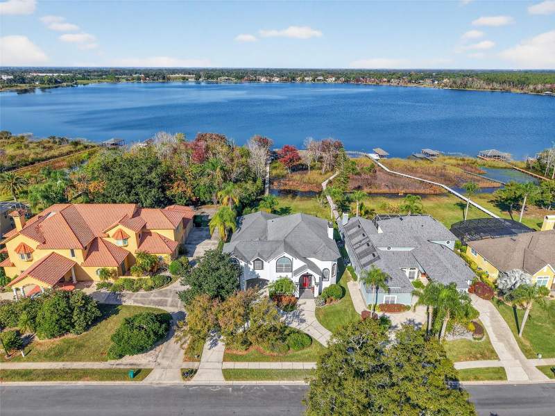 5 bedroom Single Family Residence at 1741 Edgewater Drive, Country Club Mount Dora, Mount Dora — photo 2