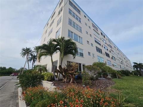 2850 59th Street #115, St Petersburg FL - photo 15 of 17