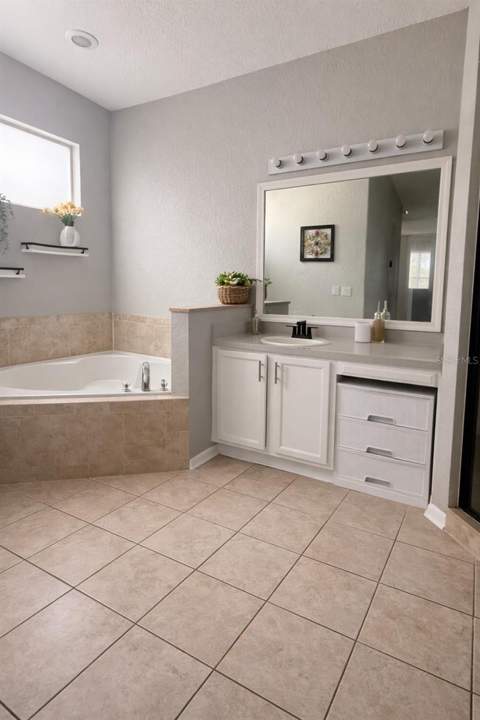 2240 Bagdad Avenue, Orlando FL - photo 10 of 43