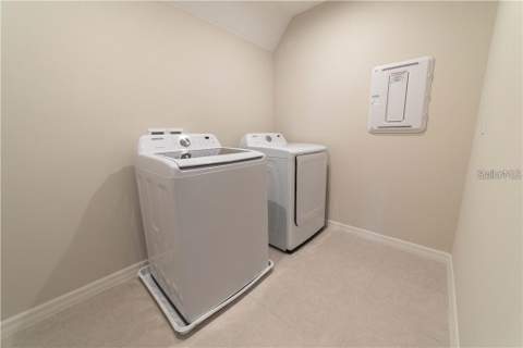 16306 Prairie School Drive, Winter Garden FL - photo 13 of 29