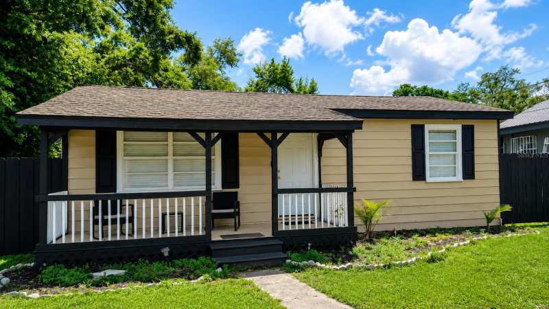 2 bedroom Single Family Residence at 2109 E Navajo Avenue, 454 Tampa Overlook, Tampa — photo 1