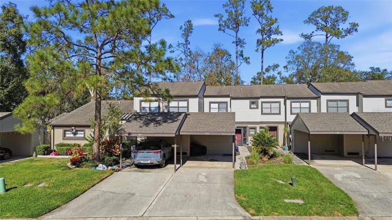 East Lake Woodlands Woods Landing Townhomes