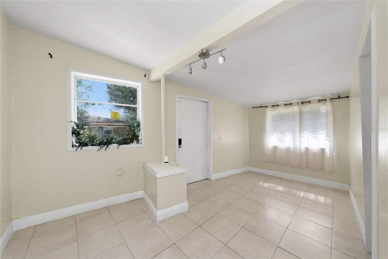 3 bedroom Single Family Residence at 4604 ROBBINS AVENUE, MEADOWBROOK ANNEX 2ND ADD, ORLANDO — photo 4