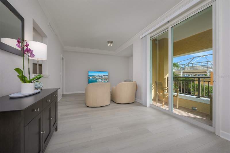 2 bedroom Condominium at 750 N Tamiami Trail #314, Renaissance 1, Sarasota — photo 4