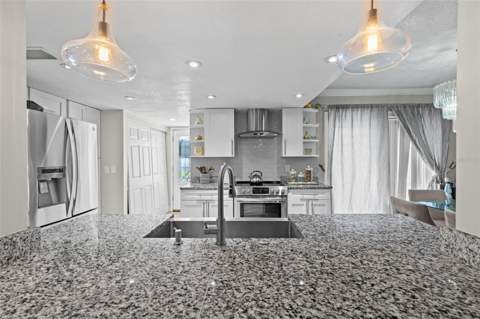 7303 Los Padres Court, Tampa FL - photo 14 of 49
