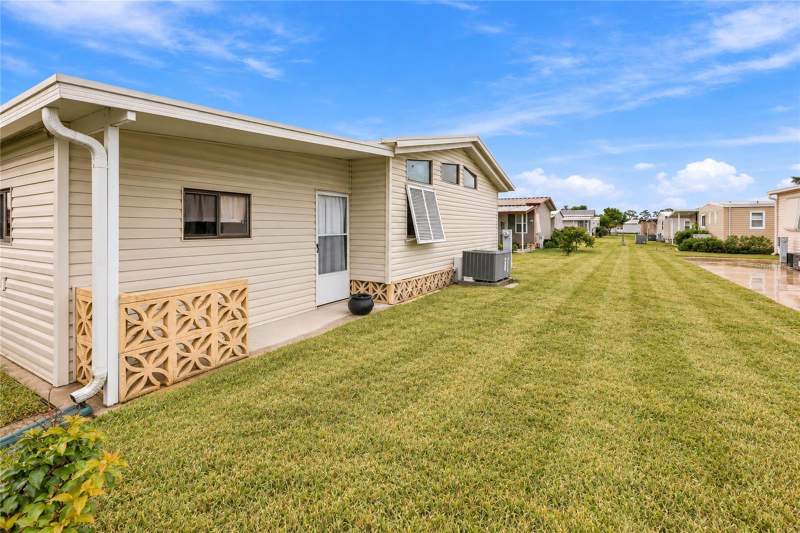 2 bedroom Manufactured Home at 266 Camelot Drive, Kings Gate Club Mhp, Nokomis — photo 4