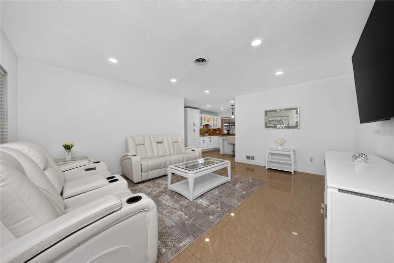 3 bedroom Single Family Residence at 4600 Arcie Street, Dover Shores Tenth Add, Orlando — photo 3