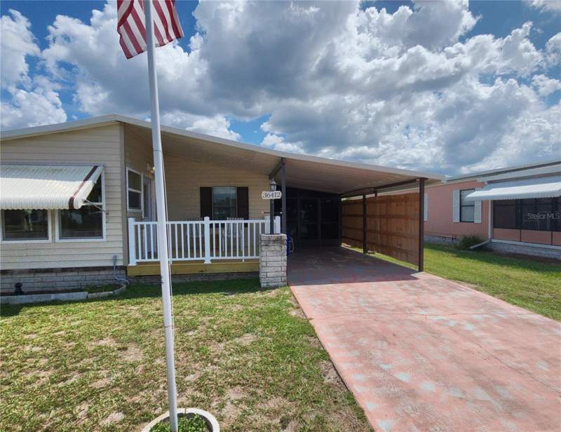 2 bedroom Manufactured Home at 36412 Le Sabre Way, Oaks Royal, Zephyrhills — photo 3