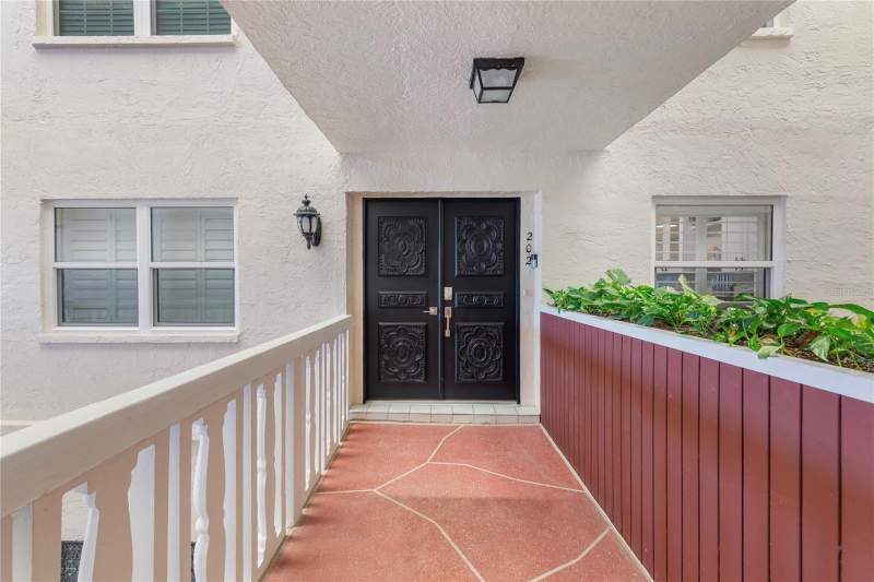 2 bedroom Condominium at 2900 GULF BOULEVARD #202, SERENO DEL SOL CONDO, BELLEAIR BEACH — photo 2