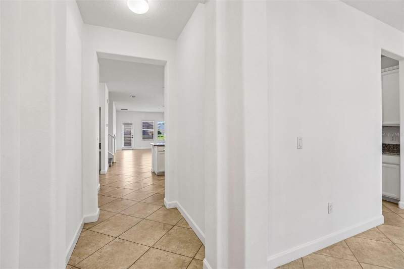 5 bedroom Single Family Residence at 19417 Paddock View Drive, K Bar Ranch, Tampa — photo 5