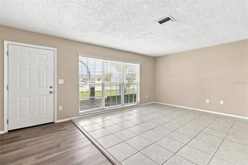 3 bedroom Single Family Residence at 1594 Beacon Drive, Port Charlotte Prcl B Sec20, Port Charlotte — photo 3
