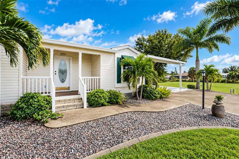 3 bedroom Manufactured Home at 4191 Pelican Pointe Drive, Pelican Pointe 1st Add, Punta Gorda — photo 1