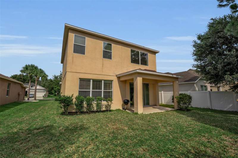3 bedroom Single Family Residence at 8623 Deep Maple Drive, Oak Creek Parcel 2 Unit 1B-Partial Replat, Riverview — photo 5