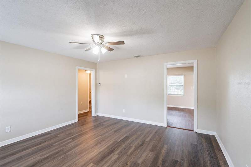 3 bedroom Single Family Residence at 1411 N Powers Drive, Orange Views, Orlando — photo 4