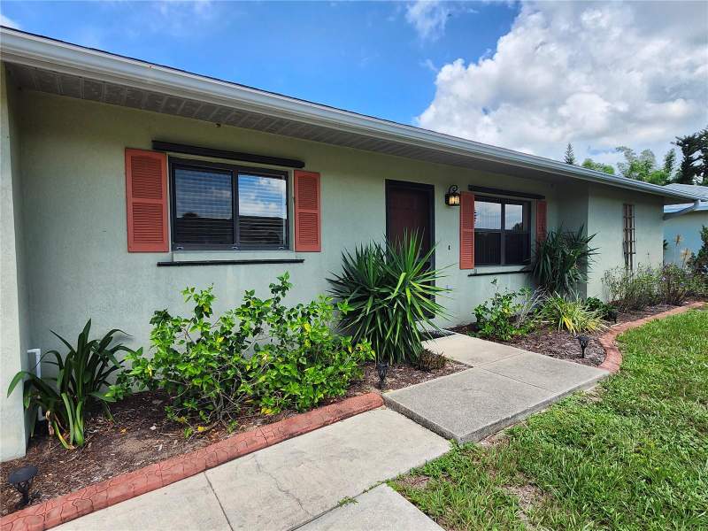 2 bedroom Single Family Residence at 9406 Prospect Avenue, Port Charlotte Sec 069, Englewood — photo 5