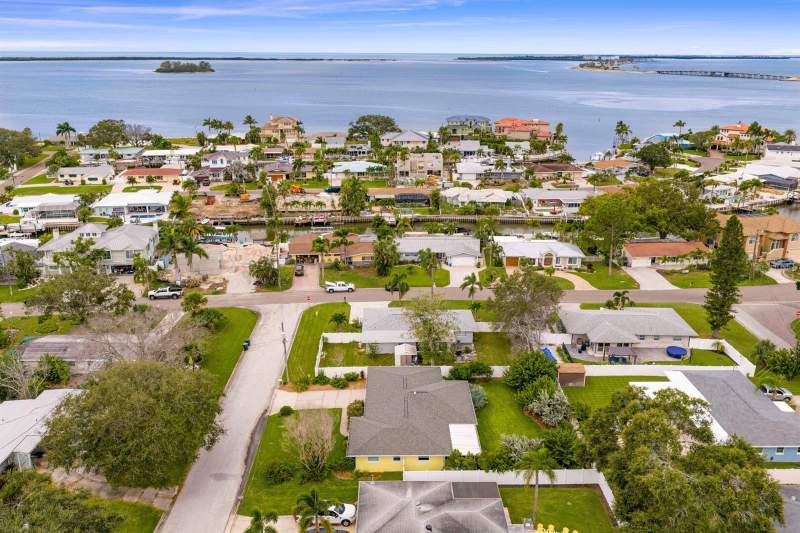 3 bedroom Single Family Residence at 88 New Jersey Drive, Harbor View Villas 1st Add, Dunedin — photo 2