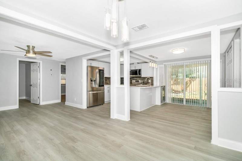 3 bedroom Single Family Residence at 5401 43rd Terrace, Hoeldtke Grove Sub, St Petersburg — photo 3