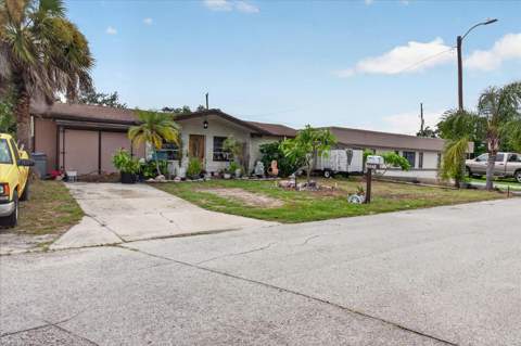 4448 Terry Loop, New Port Richey FL - photo 8 of 54