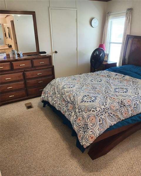 36412 Le Sabre Way, Zephyrhills FL - photo 15 of 42