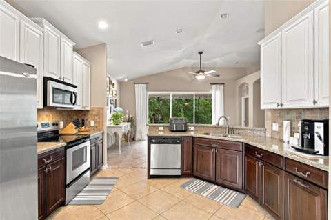 11009 Rockledge View Dr, Riverview FL - photo 8 of 92