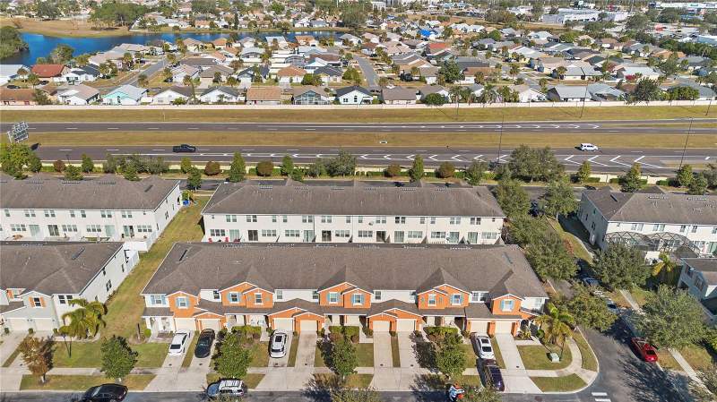 4 bedroom Townhouse at 5109 KILLARNEY WAY, COMPASS BAY UNIT 4, KISSIMMEE — photo 2