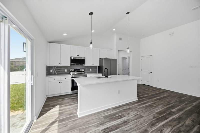 3 bedroom Single Family Residence at 1665 Kirkwood Street, 1547 - Port Charlotte Sub 16, North Port — photo 3