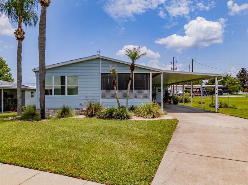 2 bedroom Manufactured Home at 37716 NEWPORT DRIVE, ZEPHYR RIDGE, ZEPHYRHILLS — photo 2