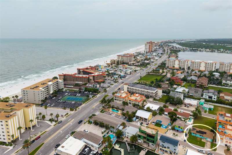 3 bedroom Single Family Residence at 136 175th Terrace Drive, Gay Shores, Redington Shores — photo 1