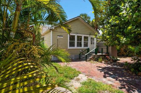8405 Bayshore Drive, Treasure Island FL - photo 18 of 53