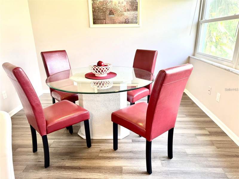 1 bedroom Condominium at 6997 Versailles #n/a, Vendome Village, Pinellas Park — photo 4