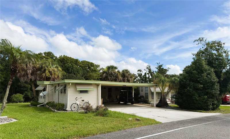 2 bedroom Mobile Home at 144 Palo Verde Drive, Hawthorne At Leesburg A Coop, Leesburg — photo 1
