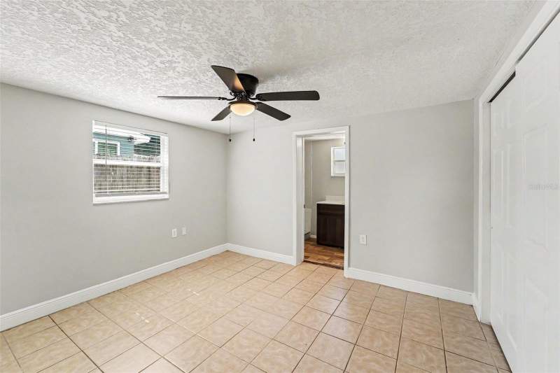 3 bedroom Single Family Residence at 1539 Plum Tree Road, Forest Hills, Holiday — photo 5