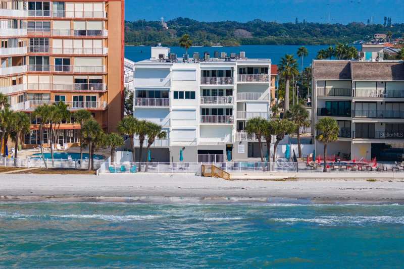 3 bedroom Condominium at 16332 Gulf Boulevard #3B, Mariners Light Condo, Redington Beach — photo 1