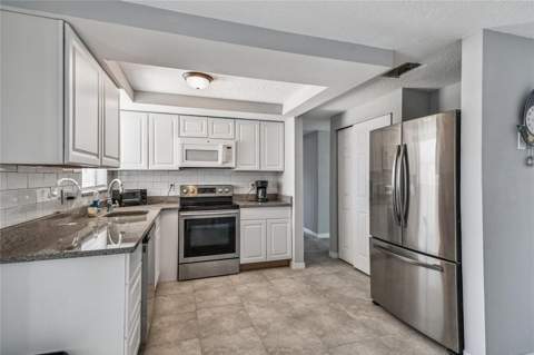 13606 Allyn Drive, Hudson FL - photo 13 of 47
