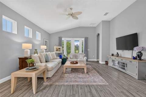 8220 Bridgeport Bay Circle, Mount Dora FL - photo 19 of 48