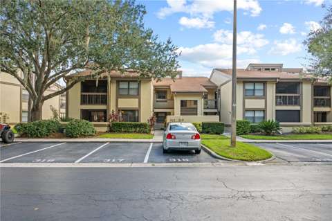 317 Woodlake Wynde, home for sale in Oldsmar 34677