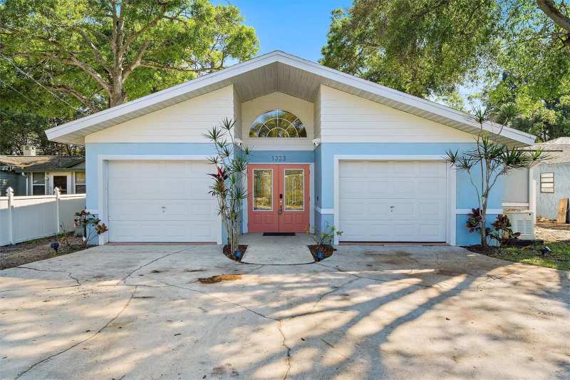 3 bedroom Single Family Residence at 1323 Pine Avenue, Whispering Pines, Largo — photo 1