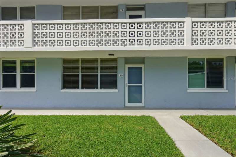 1 bedroom Condominium at 4720 Locust Street #120, Winston Park Northeast, St Petersburg — photo 1