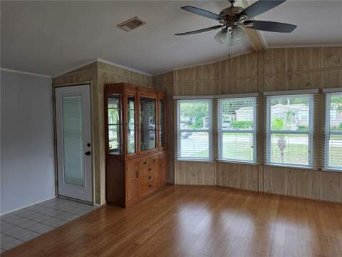37747 Silver Pines Avenue, Zephyrhills FL - photo 15 of 62