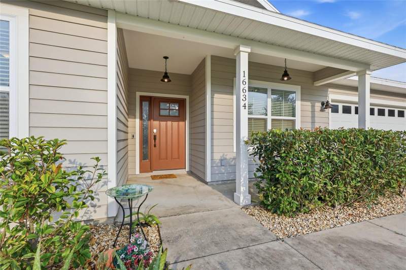 4 bedroom Single Family Residence at 16634 NW 193rd Terrace, Oak Ridge At High Spgs Ph 1, High Springs — photo 2