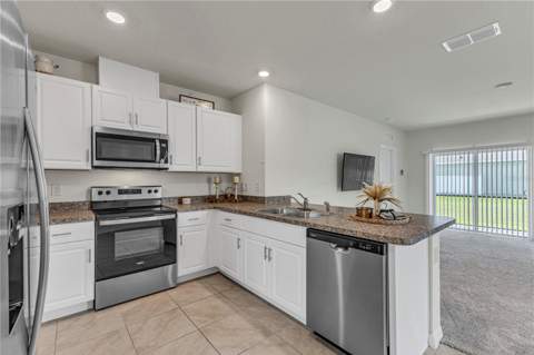 1702 Walnut Crk Drive, Kissimmee FL - photo 10 of 44