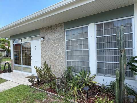 4340 Tahitian Gardens Circle #D, home for sale in Holiday 34691