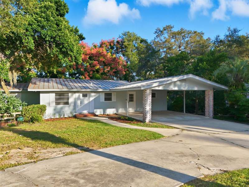 Mount Dora Pinecrest