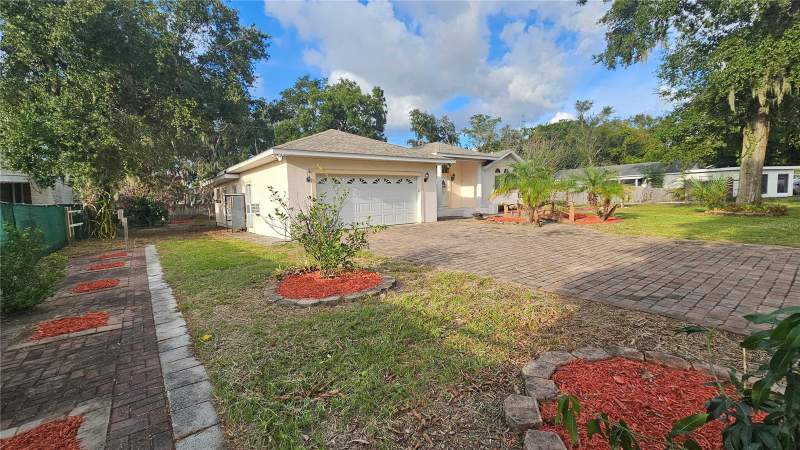4 bedroom Single Family Residence at 25 E Chesley Avenue, Eustis Lynnhurst, Eustis — photo 2