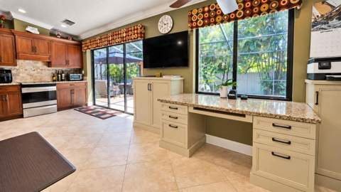 1040 Rosetree Ln, Tarpon Springs FL - photo 13 of 61