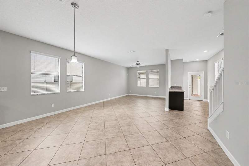 3 bedroom Single Family Residence at 28500 Pleasant Bay Loop, Arbors At Wiregrass Ranch, Wesley Chapel — photo 3