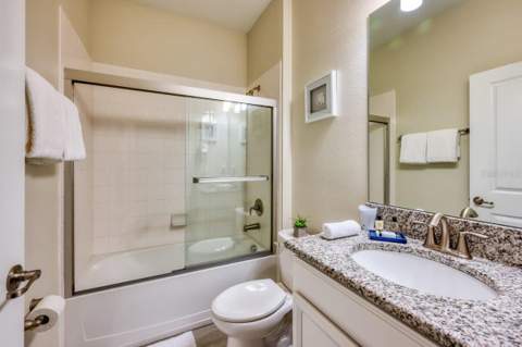 4793 Kings Castle Circle, Kissimmee FL - photo 16 of 51