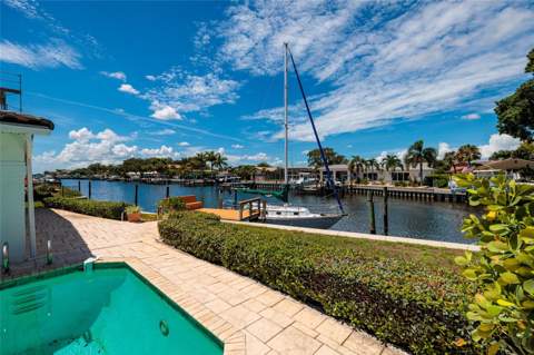 2063 Illinois Avenue, St Petersburg FL - photo 7 of 42